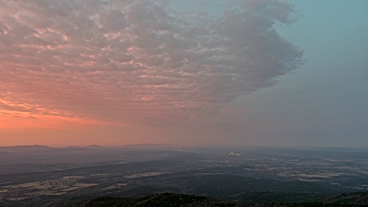 Thumbnail for current weather camera view from Mount Mazazine in Havana, Arkansas