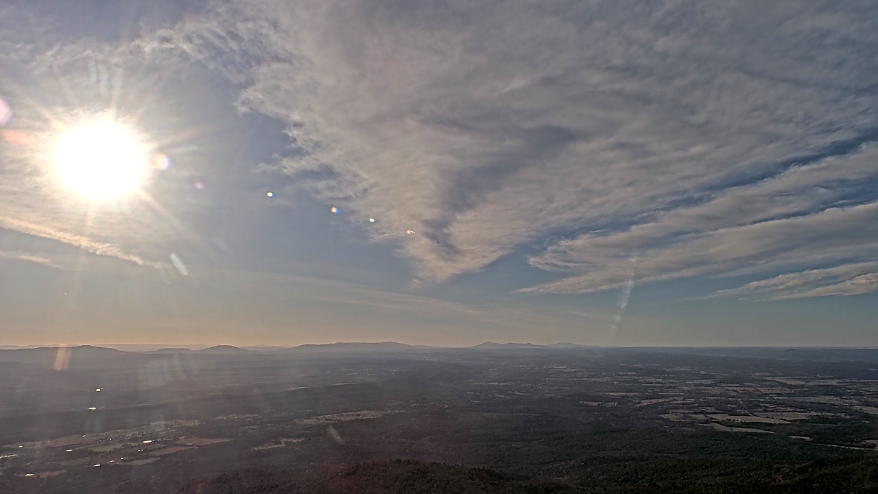 Thumbnail for current weather camera view from Mount Mazazine in Havana, Arkansas