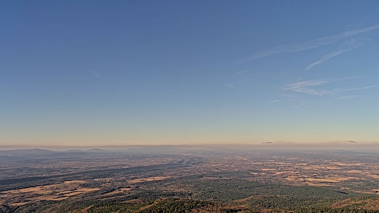 Thumbnail for current weather camera view from Mount Mazazine in Havana, Arkansas