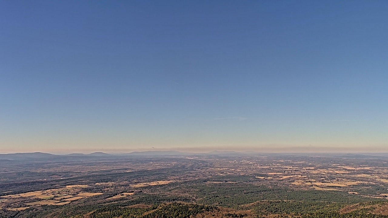 Thumbnail for current weather camera view from Mount Mazazine in Havana, Arkansas