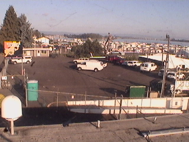 Thumbnail for current weather camera view from Rodgers Marine LLC in Portland, Oregon