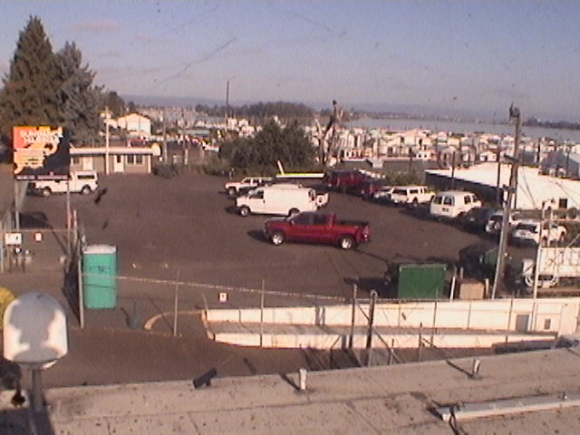 Thumbnail for current weather camera view from Rodgers Marine LLC in Portland, Oregon