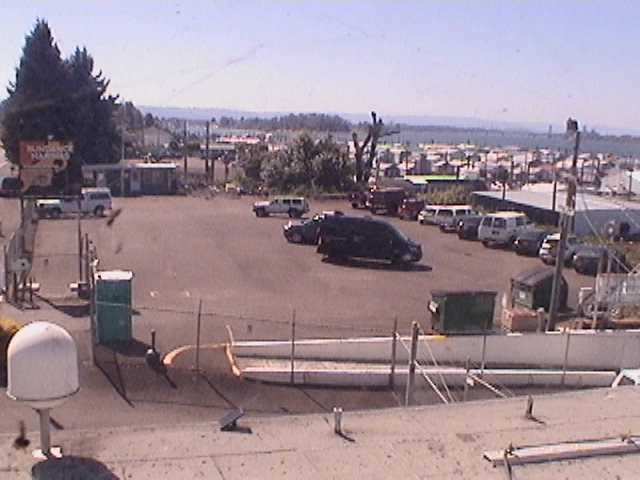 Thumbnail for current weather camera view from Rodgers Marine LLC in Portland, Oregon