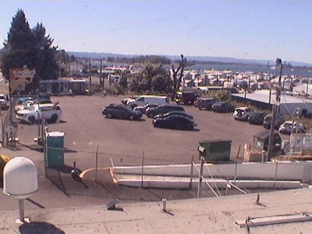 Thumbnail for current weather camera view from Rodgers Marine LLC in Portland, Oregon