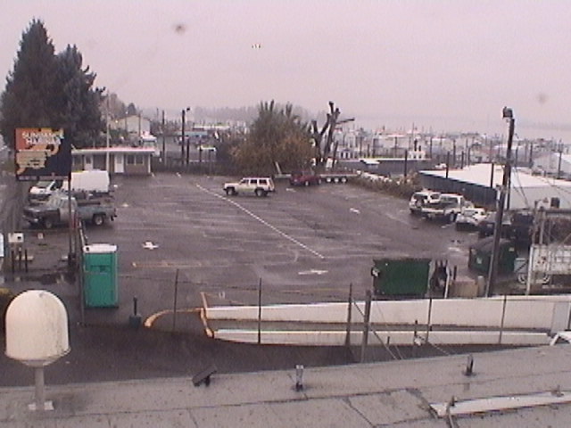 Thumbnail for current weather camera view from Rodgers Marine LLC in Portland, Oregon