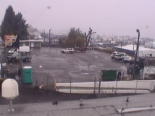 Thumbnail for current weather camera view from Rodgers Marine LLC in Portland, Oregon