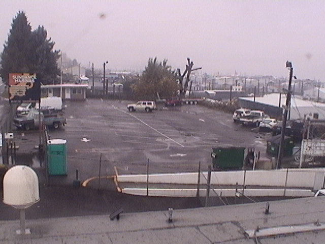 Thumbnail for current weather camera view from Rodgers Marine LLC in Portland, Oregon