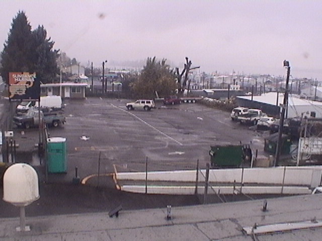 Thumbnail for current weather camera view from Rodgers Marine LLC in Portland, Oregon