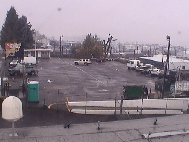 Thumbnail for current weather camera view from Rodgers Marine LLC in Portland, Oregon