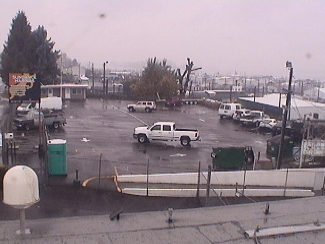 Thumbnail for current weather camera view from Rodgers Marine LLC in Portland, Oregon