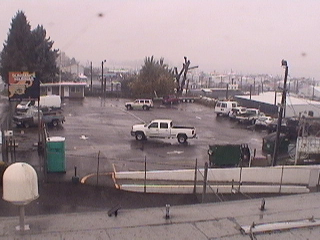 Thumbnail for current weather camera view from Rodgers Marine LLC in Portland, Oregon