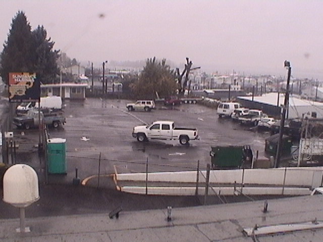 Thumbnail for current weather camera view from Rodgers Marine LLC in Portland, Oregon