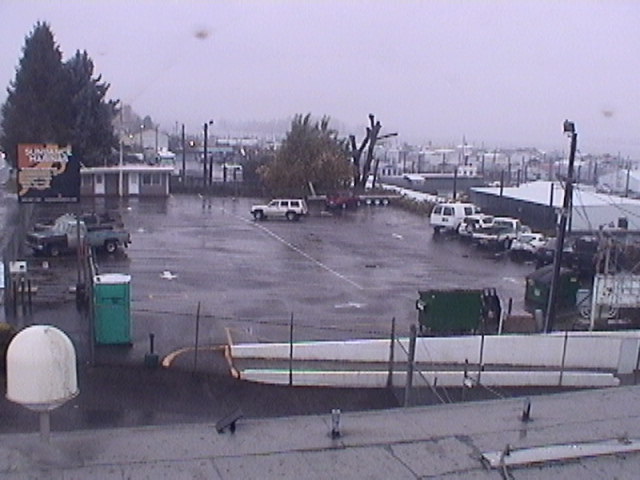Thumbnail for current weather camera view from Rodgers Marine LLC in Portland, Oregon