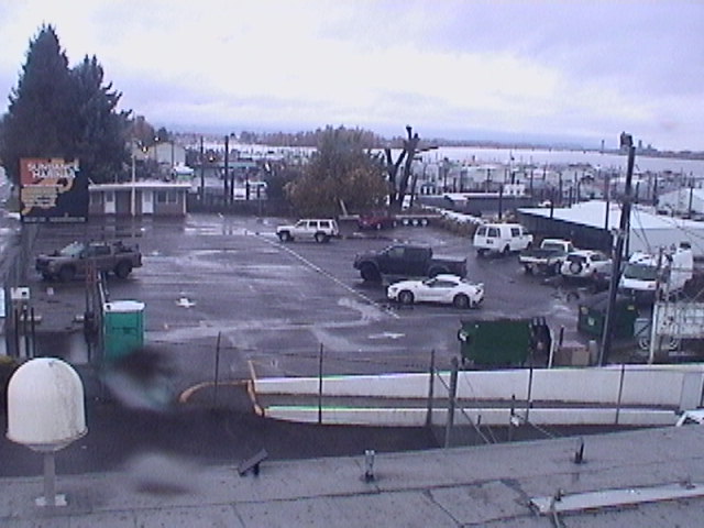 Thumbnail for current weather camera view from Rodgers Marine LLC in Portland, Oregon