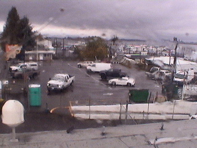 Thumbnail for current weather camera view from Rodgers Marine LLC in Portland, Oregon