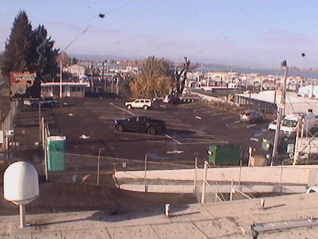 Thumbnail for current weather camera view from Rodgers Marine LLC in Portland, Oregon