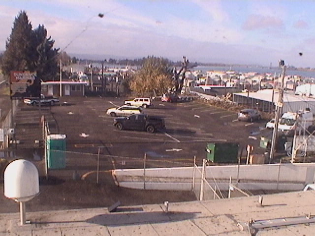 Thumbnail for current weather camera view from Rodgers Marine LLC in Portland, Oregon