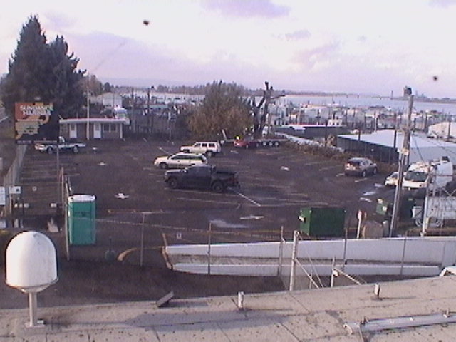 Thumbnail for current weather camera view from Rodgers Marine LLC in Portland, Oregon