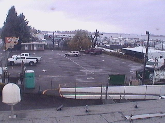 Thumbnail for current weather camera view from Rodgers Marine LLC in Portland, Oregon