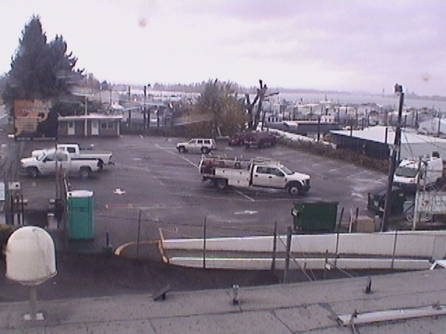 Thumbnail for current weather camera view from Rodgers Marine LLC in Portland, Oregon