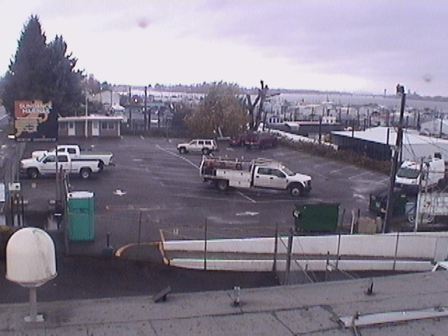 Thumbnail for current weather camera view from Rodgers Marine LLC in Portland, Oregon