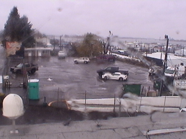 Thumbnail for current weather camera view from Rodgers Marine LLC in Portland, Oregon