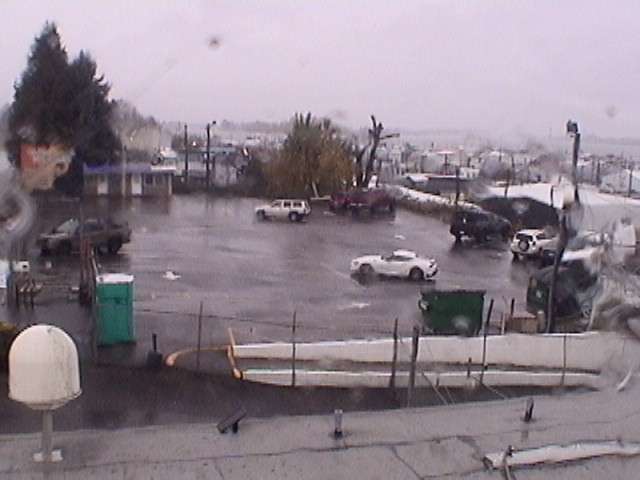 Thumbnail for current weather camera view from Rodgers Marine LLC in Portland, Oregon