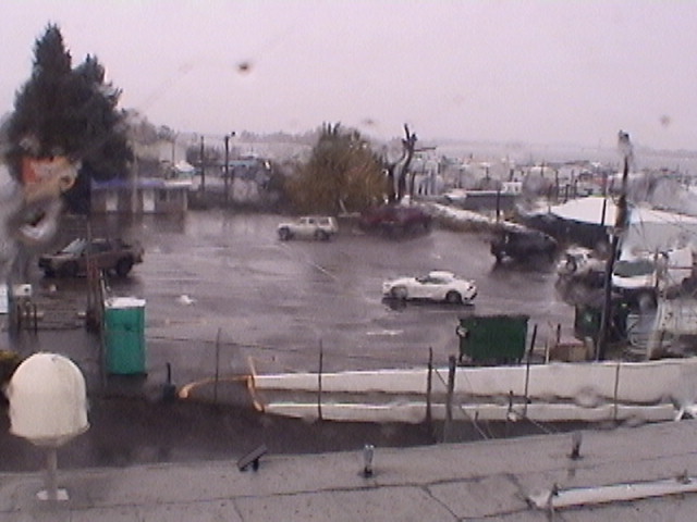 Thumbnail for current weather camera view from Rodgers Marine LLC in Portland, Oregon