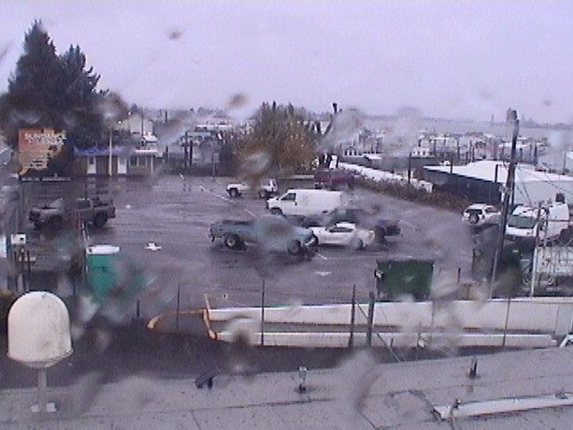 Thumbnail for current weather camera view from Rodgers Marine LLC in Portland, Oregon