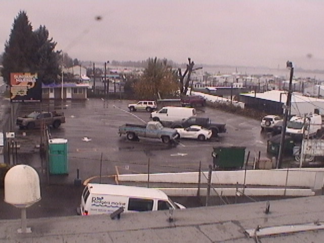 Thumbnail for current weather camera view from Rodgers Marine LLC in Portland, Oregon