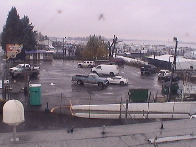 Thumbnail for current weather camera view from Rodgers Marine LLC in Portland, Oregon