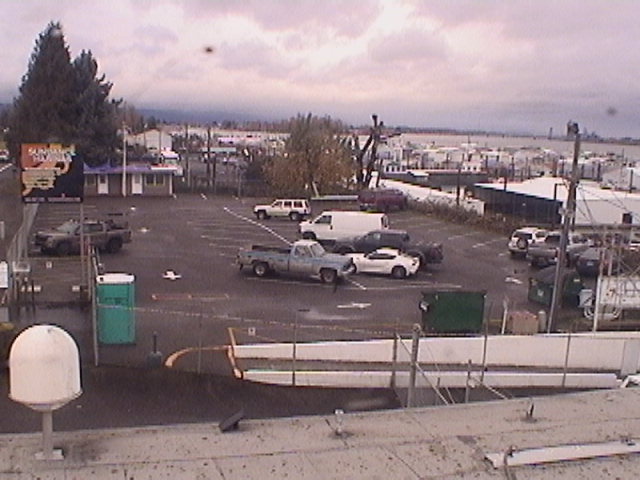 Thumbnail for current weather camera view from Rodgers Marine LLC in Portland, Oregon