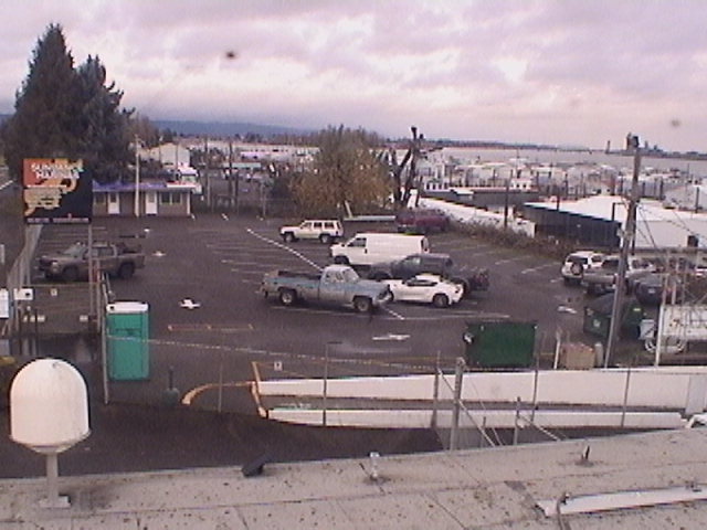 Thumbnail for current weather camera view from Rodgers Marine LLC in Portland, Oregon