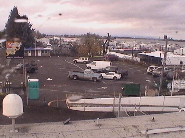 Thumbnail for current weather camera view from Rodgers Marine LLC in Portland, Oregon