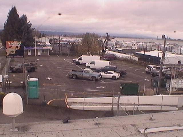 Thumbnail for current weather camera view from Rodgers Marine LLC in Portland, Oregon