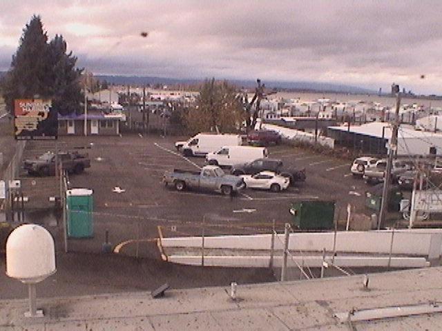 Thumbnail for current weather camera view from Rodgers Marine LLC in Portland, Oregon