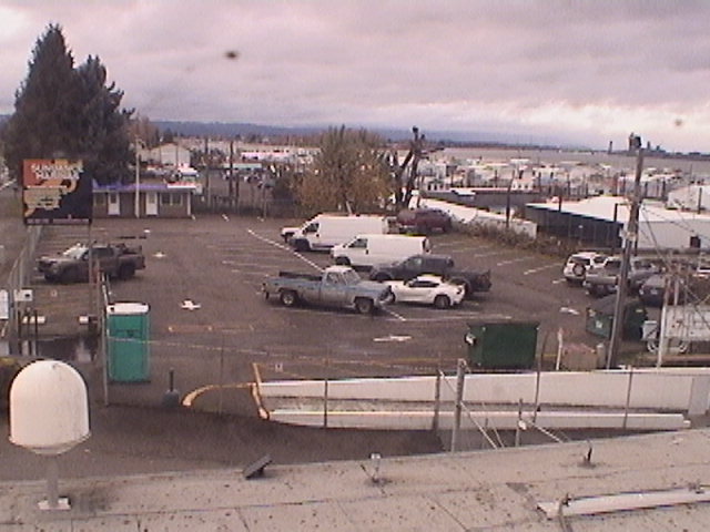 Thumbnail for current weather camera view from Rodgers Marine LLC in Portland, Oregon