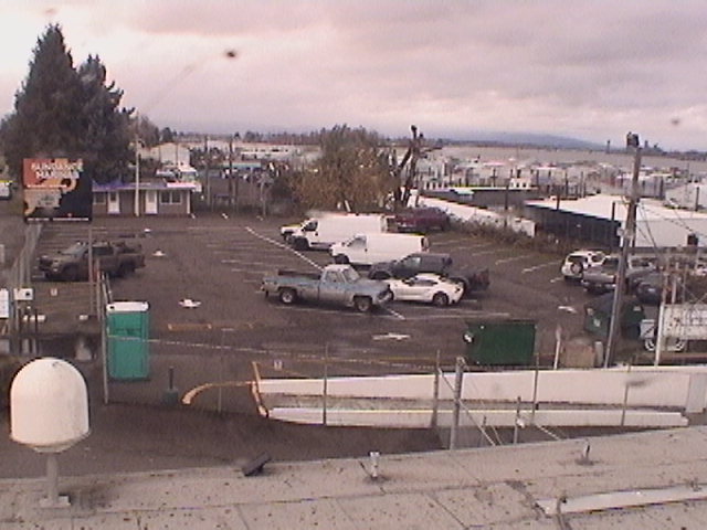 Thumbnail for current weather camera view from Rodgers Marine LLC in Portland, Oregon