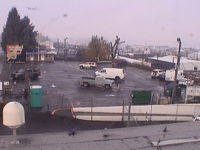 Thumbnail for current weather camera view from Rodgers Marine LLC in Portland, Oregon
