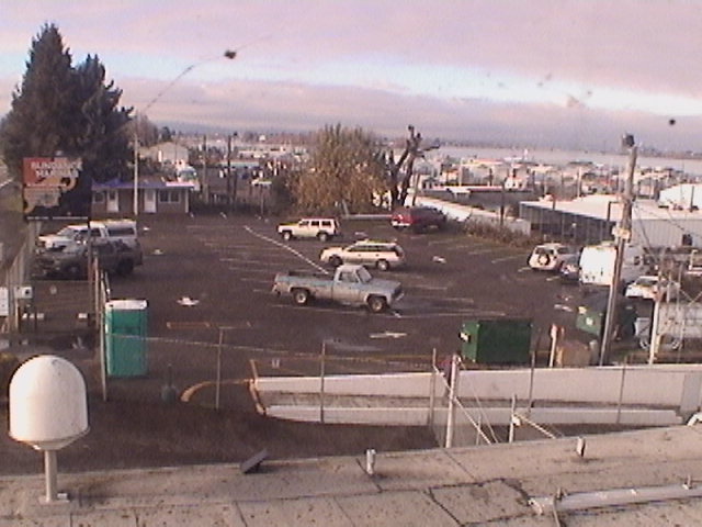 Thumbnail for current weather camera view from Rodgers Marine LLC in Portland, Oregon