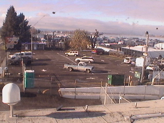 Thumbnail for current weather camera view from Rodgers Marine LLC in Portland, Oregon