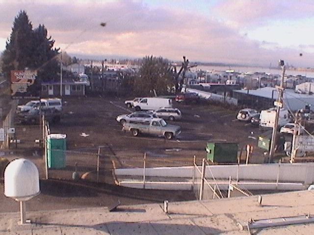 Thumbnail for current weather camera view from Rodgers Marine LLC in Portland, Oregon