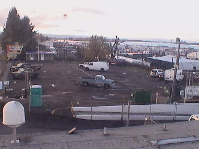 Thumbnail for current weather camera view from Rodgers Marine LLC in Portland, Oregon