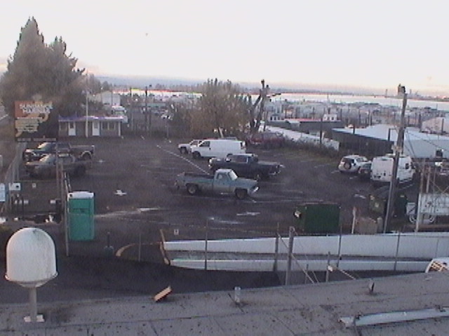 Thumbnail for current weather camera view from Rodgers Marine LLC in Portland, Oregon