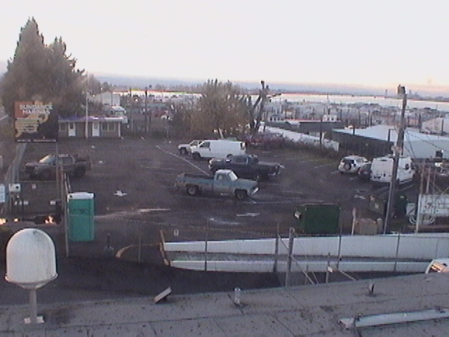 Thumbnail for current weather camera view from Rodgers Marine LLC in Portland, Oregon