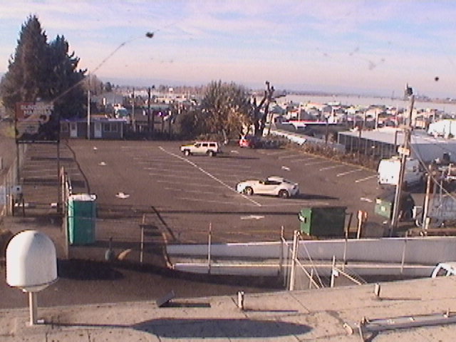 Thumbnail for current weather camera view from Rodgers Marine LLC in Portland, Oregon