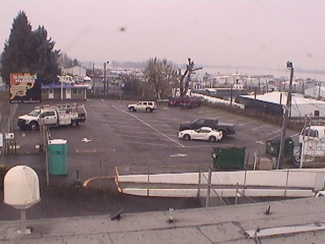 Thumbnail for current weather camera view from Rodgers Marine LLC in Portland, Oregon