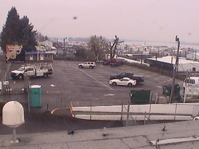Thumbnail for current weather camera view from Rodgers Marine LLC in Portland, Oregon