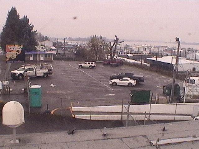 Thumbnail for current weather camera view from Rodgers Marine LLC in Portland, Oregon