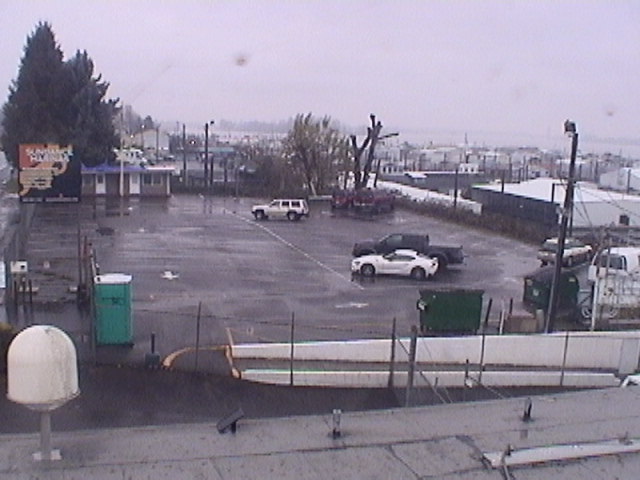 Thumbnail for current weather camera view from Rodgers Marine LLC in Portland, Oregon